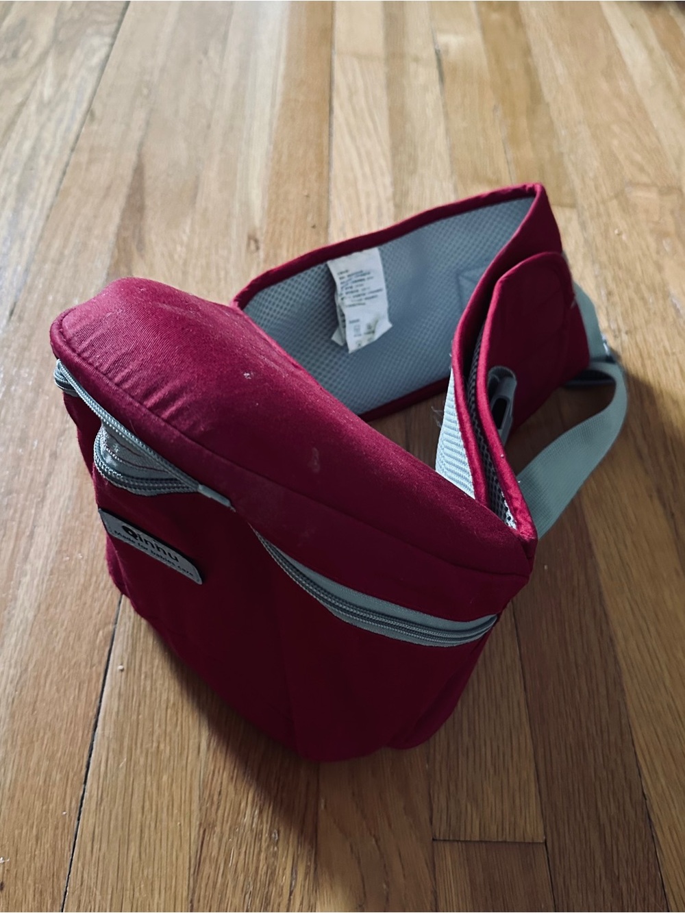 Baby hip carrier